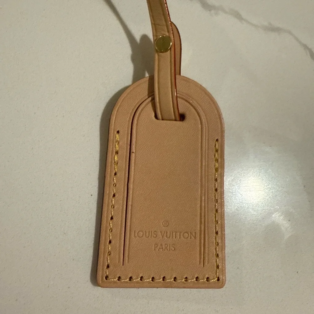 🔥🔥GRACEFUL PM AUTHENTIC BRAND NEW LOUIS VUITTON WITH DUST BAG! - Picture 4 of 12